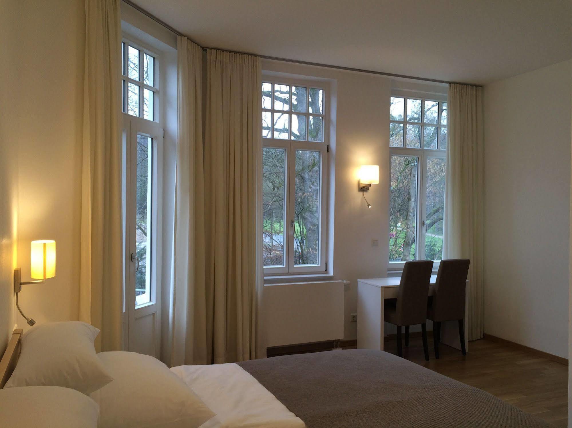Appartements Am Kurpark 巴特皮尔蒙特 外观 照片
